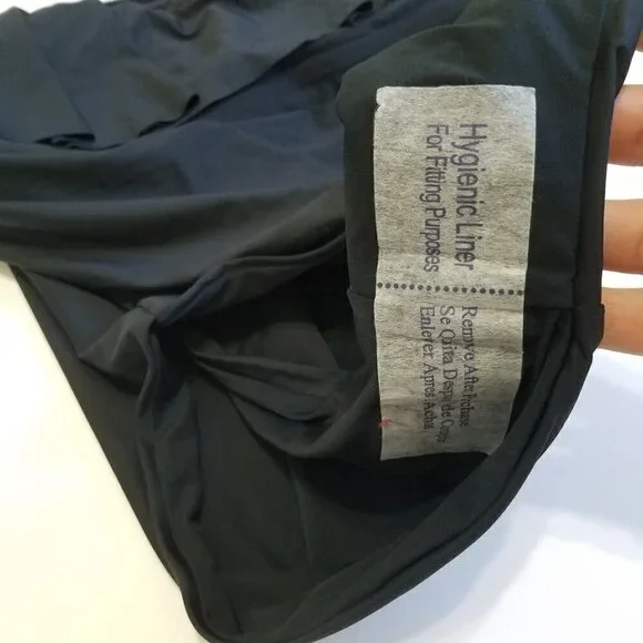 NWT Gianni Bini Black Ruffle Padded One Piece Swimsuit Size L